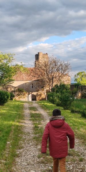 enfant chateau la rue